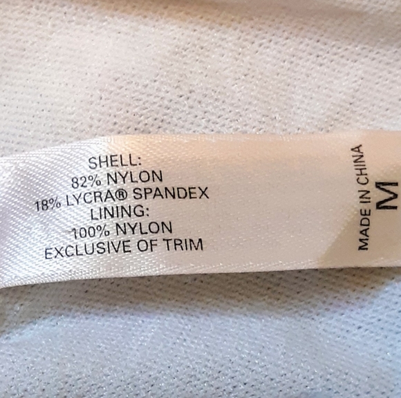 Victoria's secret bikini swim top sz medium *5 - Picture 3 of 7